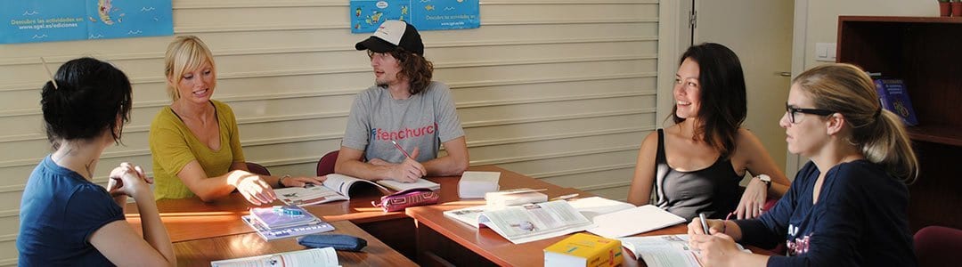 Curso intensivo de español Curso intensivo de español