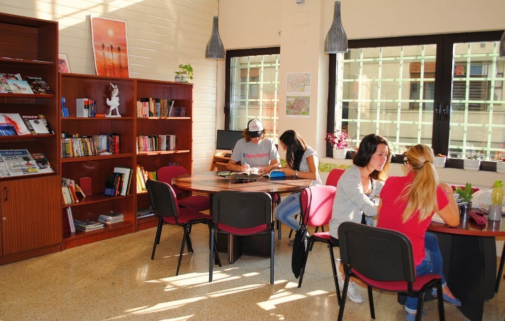 Sala de estudiantes en la escuela de español LINCE